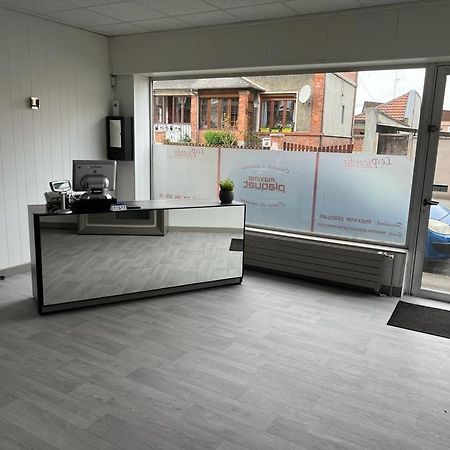 Hotel Restaurant Le Picardie Chauny Kültér fotó