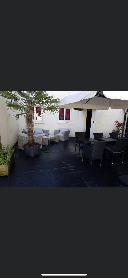 Hotel Restaurant Le Picardie Chauny Kültér fotó